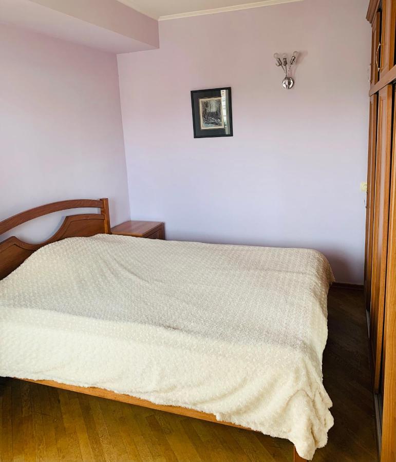 Cozy Apartment Near Republic Square เยเรวาน ภายนอก รูปภาพ