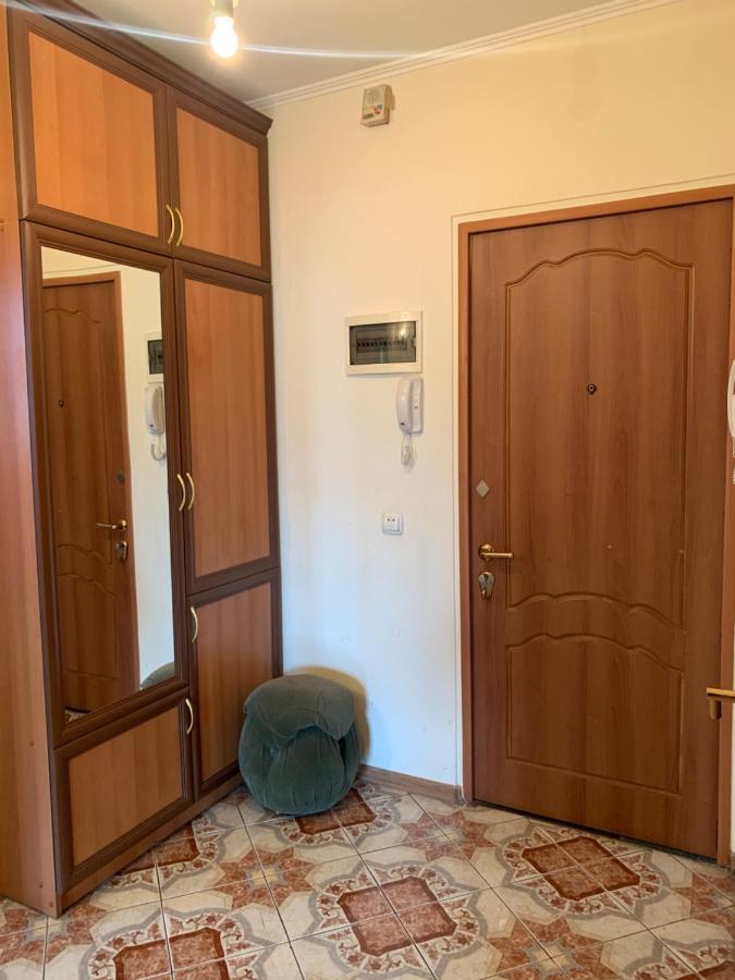 Cozy Apartment Near Republic Square เยเรวาน ภายนอก รูปภาพ